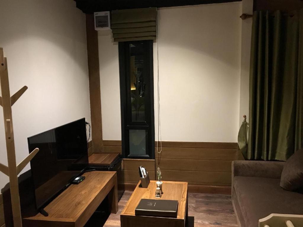 Lana Hotel Chiang Mai Zewnętrze zdjęcie
